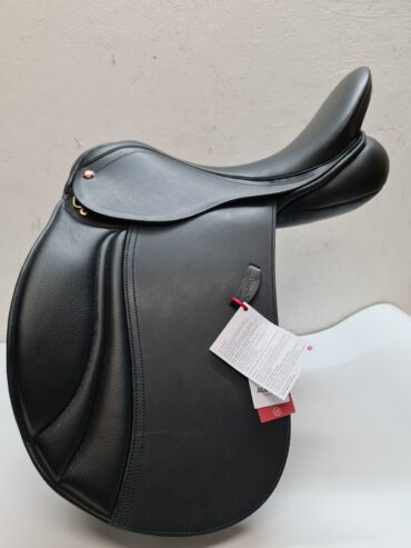 10106 Albion Dressursattel K2