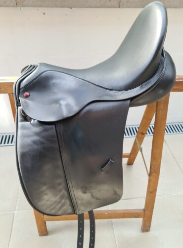 Albion SLK Dressursattel 17,5"
